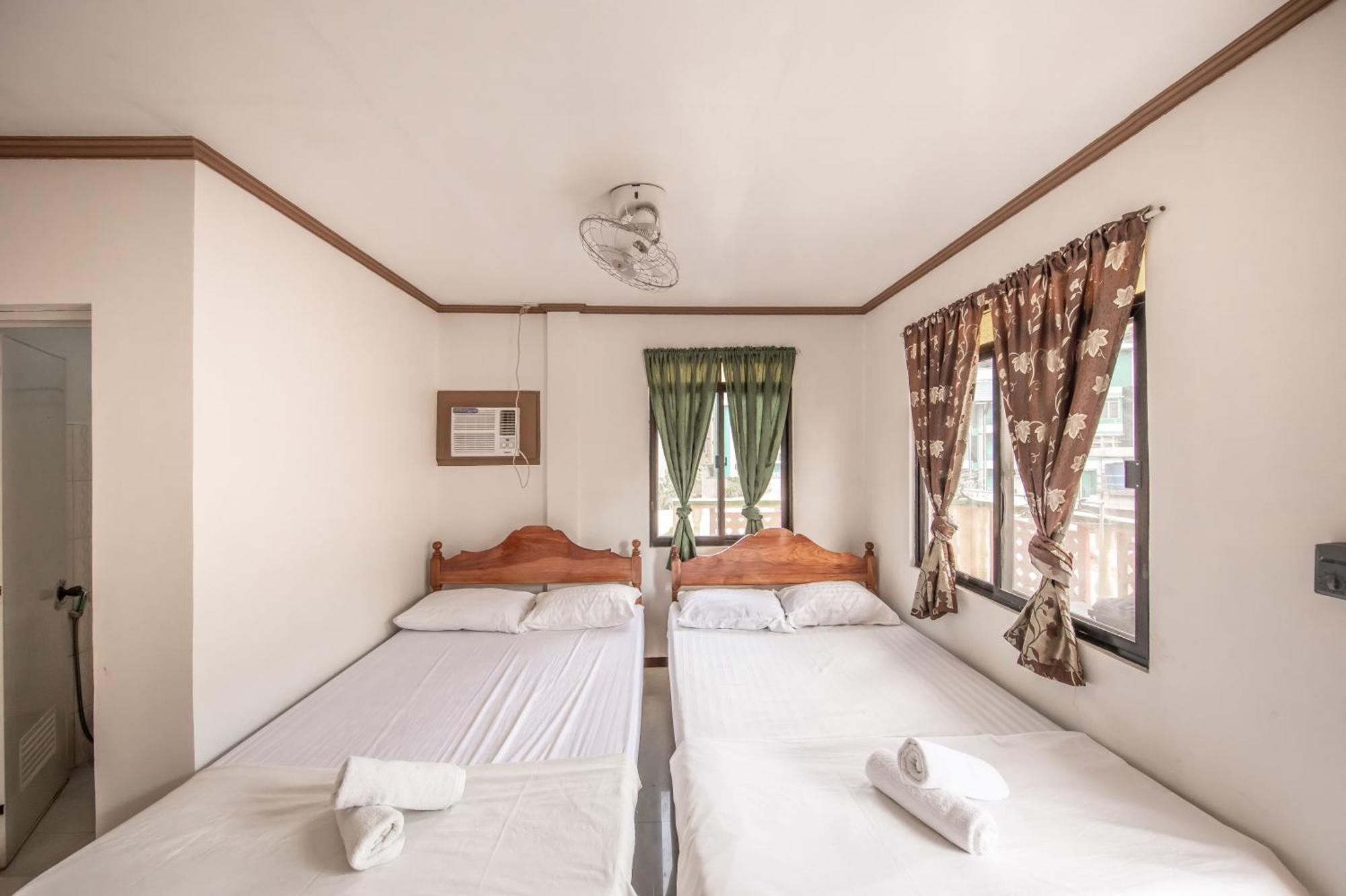 ซานียาส เพนชั่น Hotel Langi-langiban ภายนอก รูปภาพ