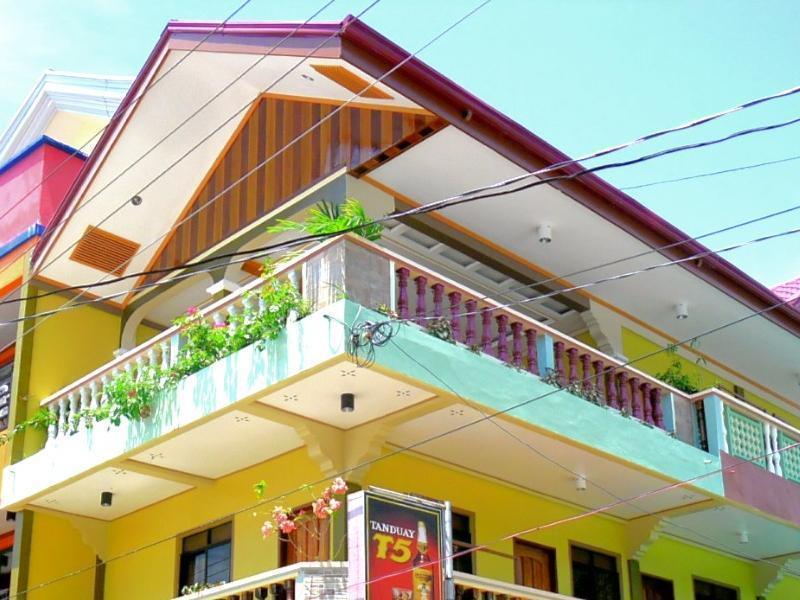 ซานียาส เพนชั่น Hotel Langi-langiban ภายนอก รูปภาพ
